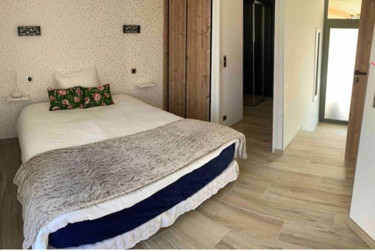 Chambre Avec Salle De Bains Privative Hermonville Екстер'єр фото